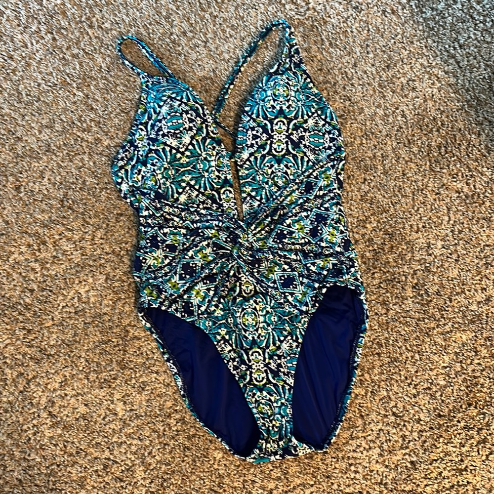One piece bathing suit